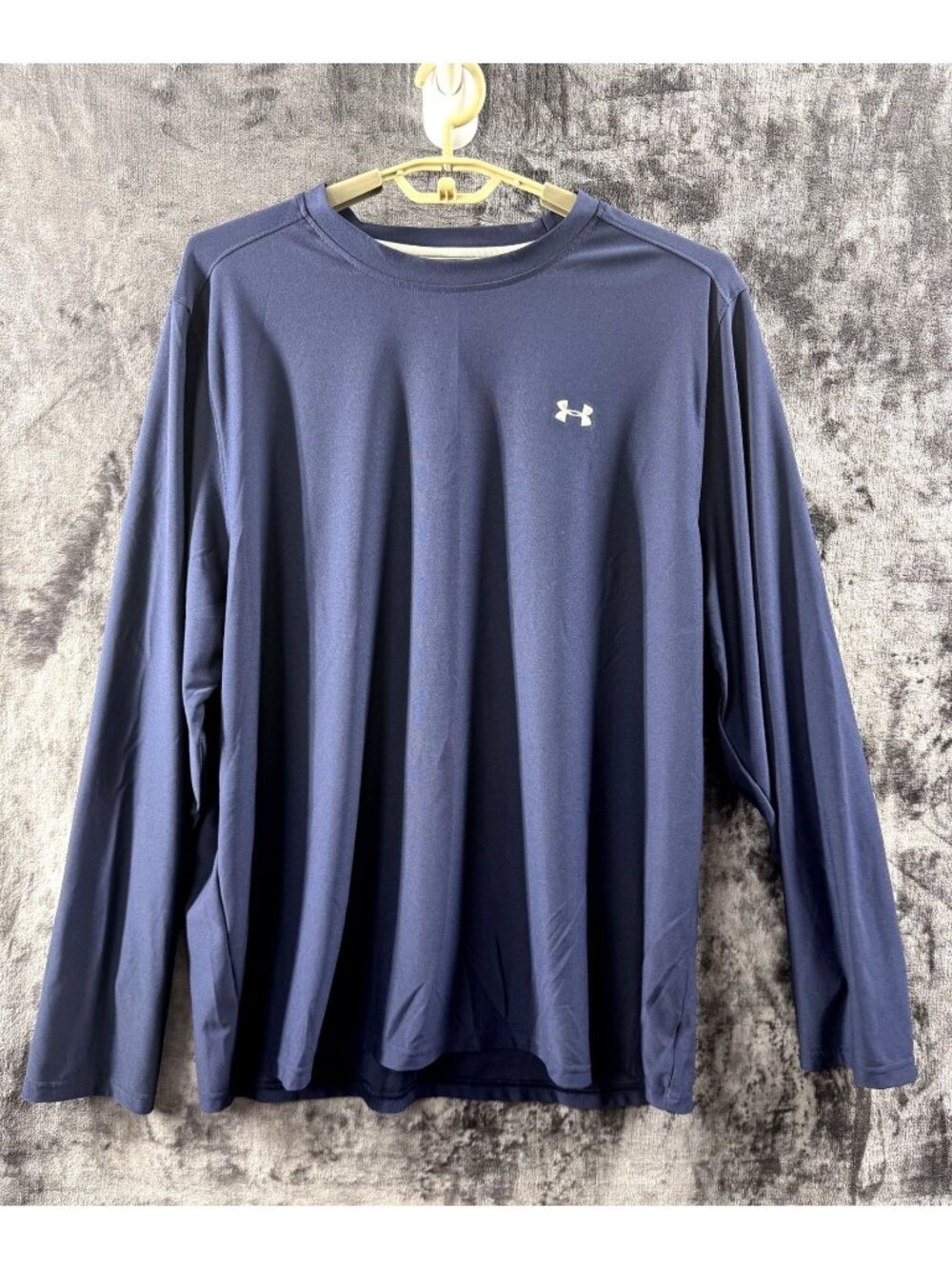 Under Armour HeatGear Men's XXL Navy Blue Long Sleeve Performance Shirt
